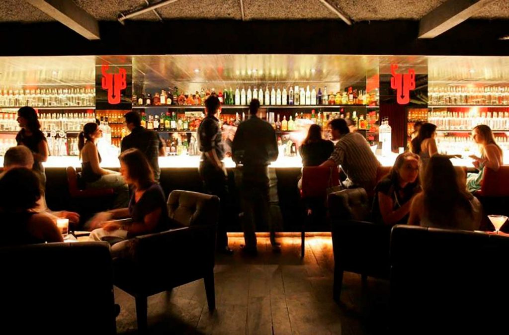 Coquetéis famosos em um bar no porão, aqui em São Paulo subastor 1024x674 1 - Coquetéis famosos em um bar no porão, aqui em São Paulo
