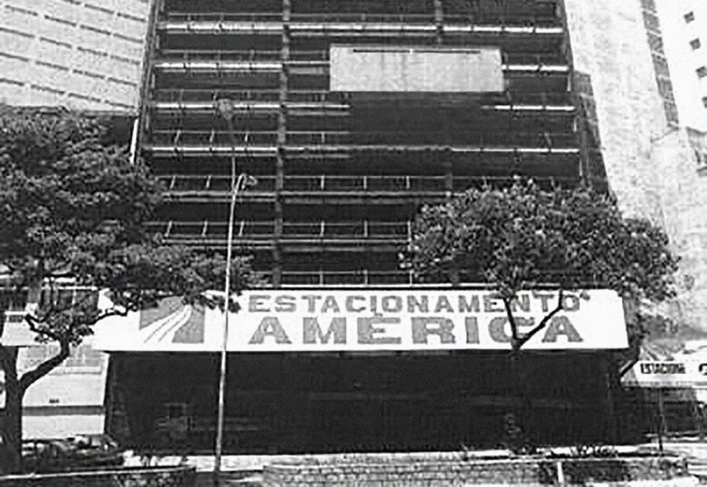 Edifício Garagem América, o primeiro estacionamento vertical da cidade! edificio america 1024x706 1 - Edifício Garagem América, o primeiro estacionamento vertical da cidade!