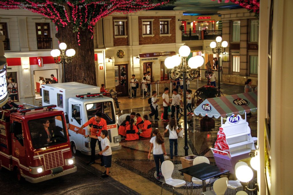 Aprender brincando na KidZania São Paulo! kidzania 1024x683 1 - Aprender brincando na KidZania São Paulo!