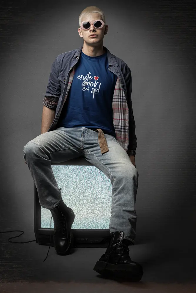 Camiseta Existe Amor em SP