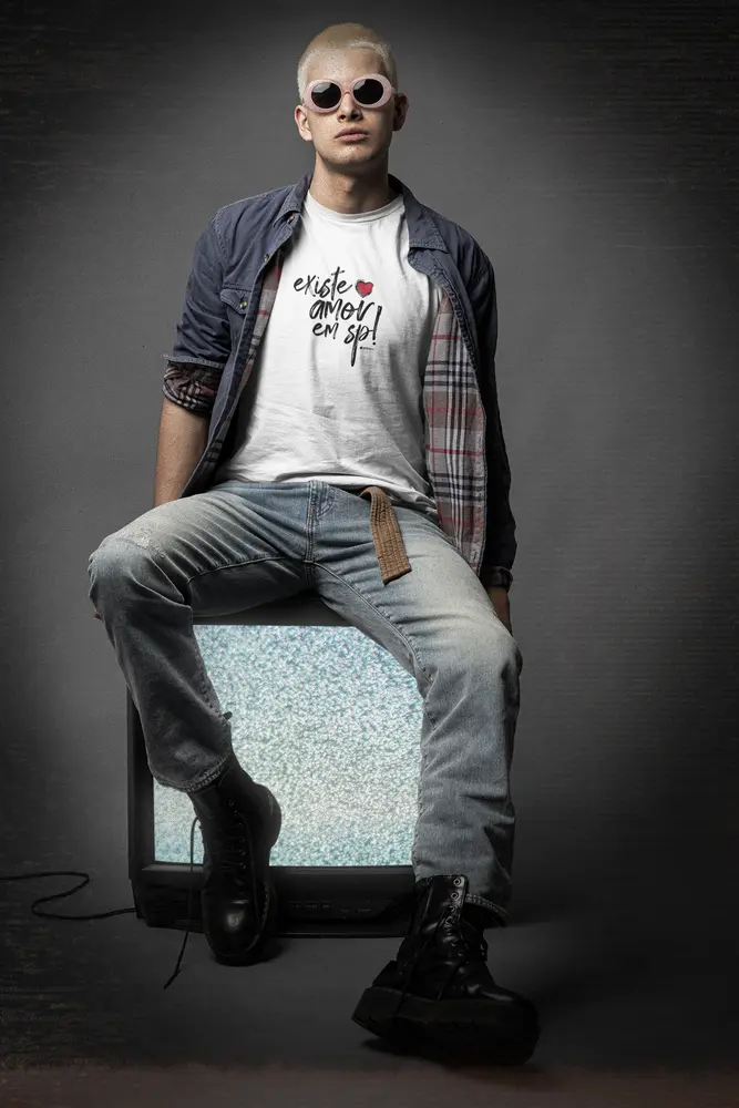 Camiseta Existe Amor em SP