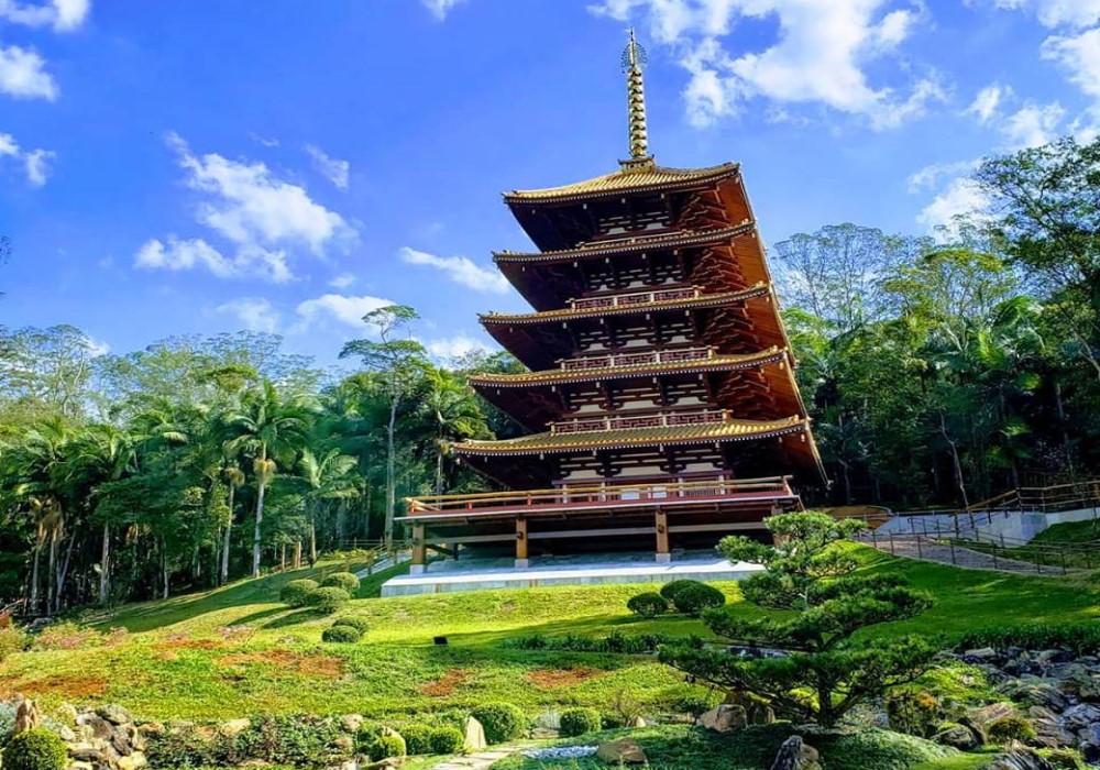 Torre de Miroku: 32 metros de altura de paz e arte Torre de Miroku2 - Torre de Miroku: 32 metros de altura de paz e arte