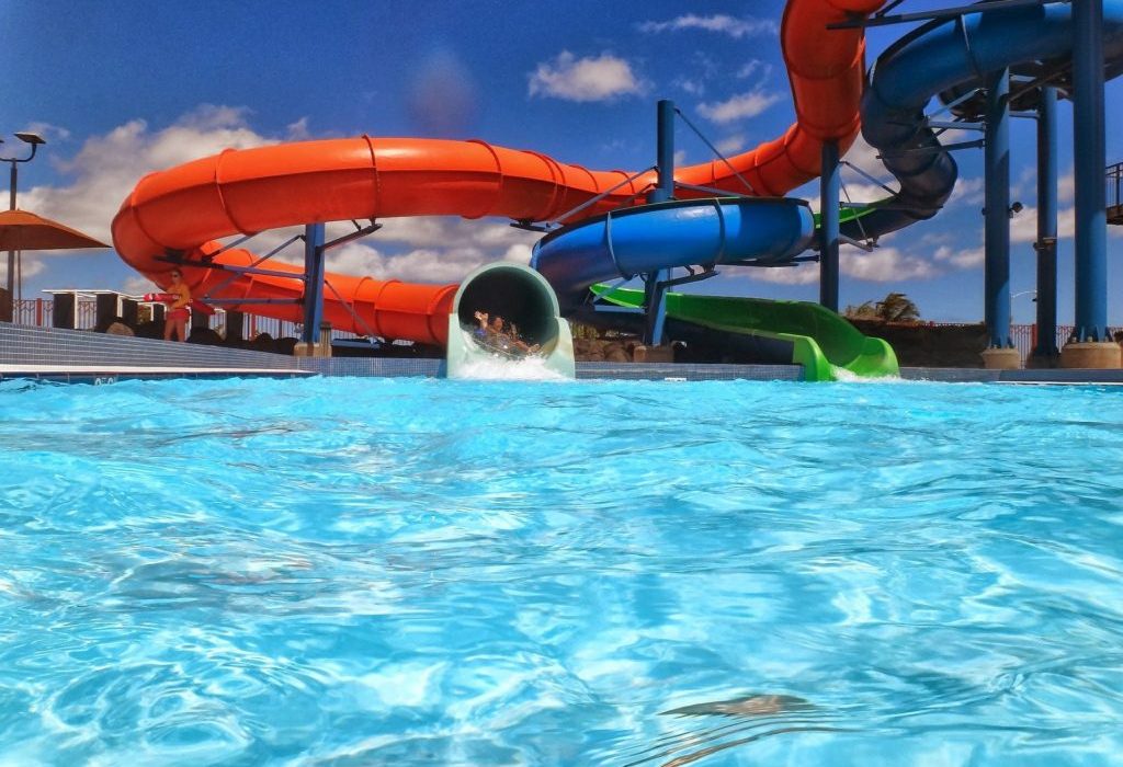 waterslide 398249 1920 1024x768 1 1024x700 - 5 Parques Aquáticos para curtir com a família